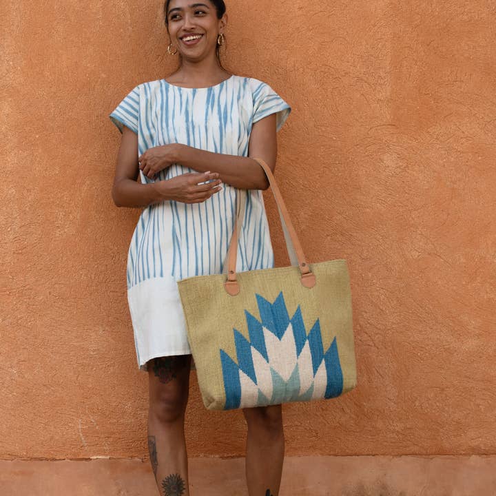 AMASOUK - Wholesale Tote Bag - Women's - Luz de Luna Tote1