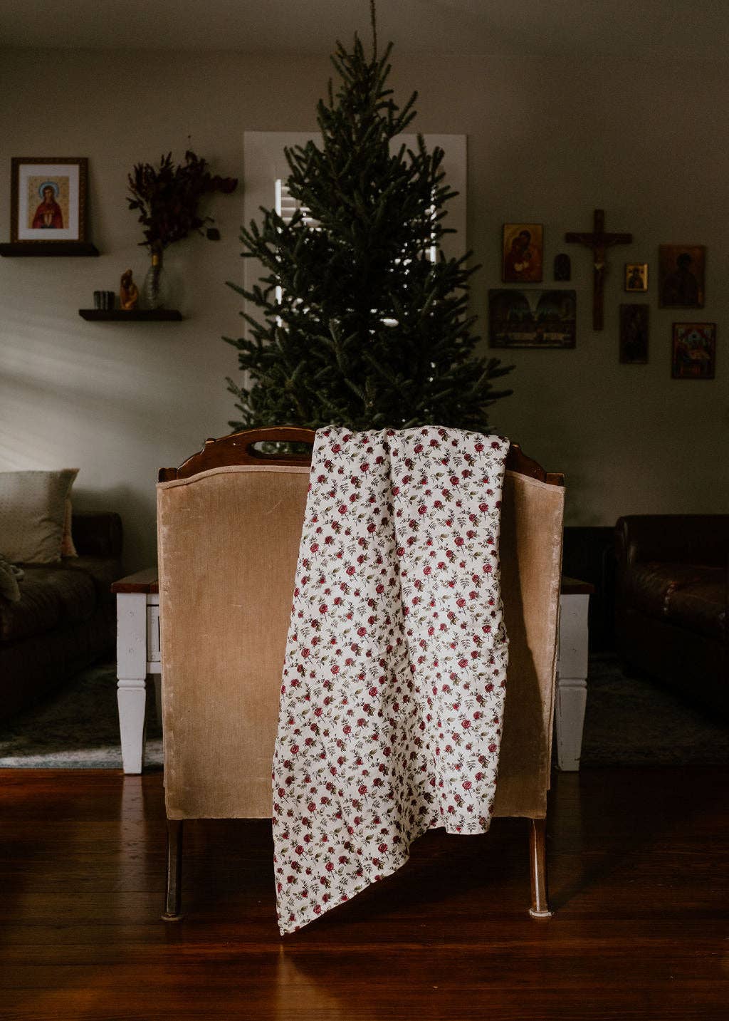 January Jane Shop - Wholesale Swaddle - Baby - Roses Blooming Swaddle2