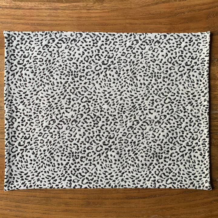 Hortensias Home – Großhandel Platzdeckchen – Tischset 30 x 43 cm, beiger Chenille-Jacquard | Jungle1