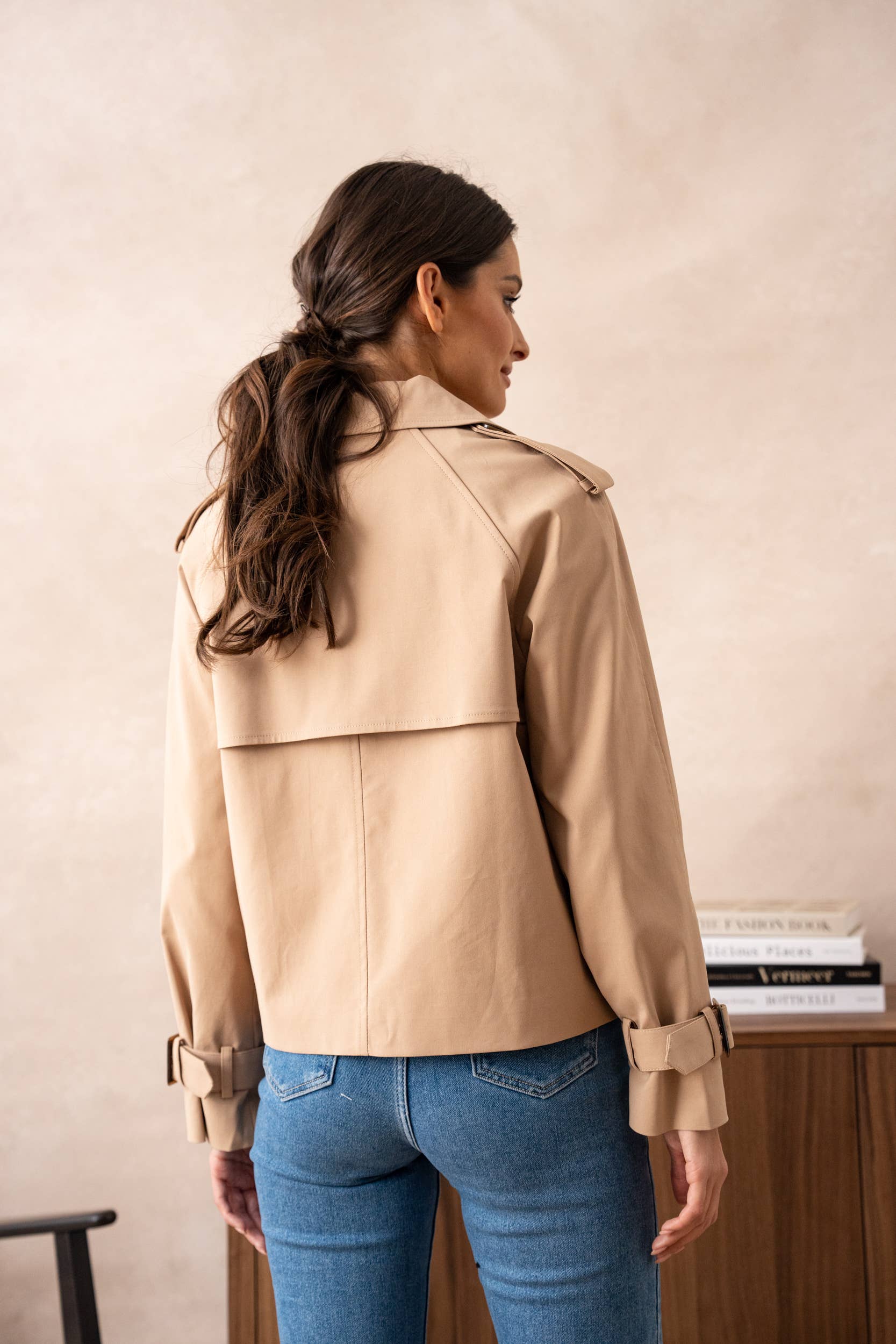 Attentif Paris - Wholesale Trench Coat - Women's - Solid cropped trench in cotton blend24