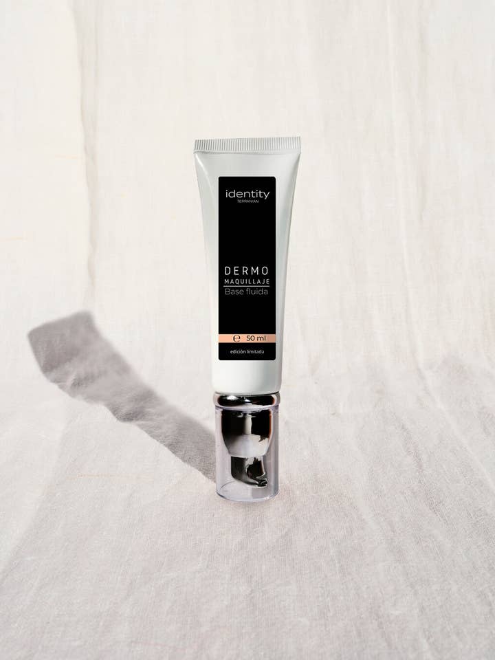 Fluid foundation for wholesale by Terranian