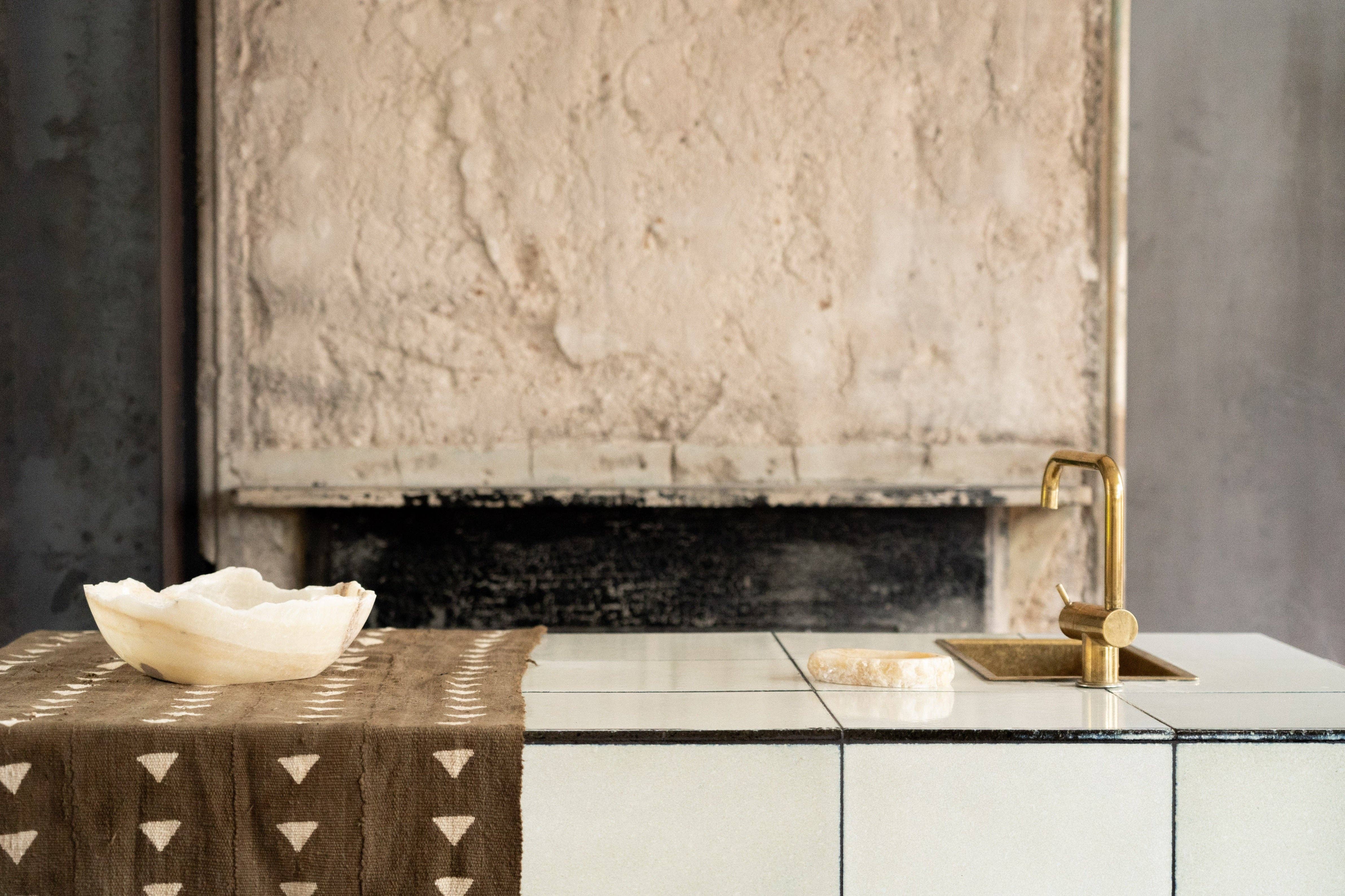 Botanical Boys - Wholesale Bath Soap Dish - Natural Shaped Onyx Soap Dish9