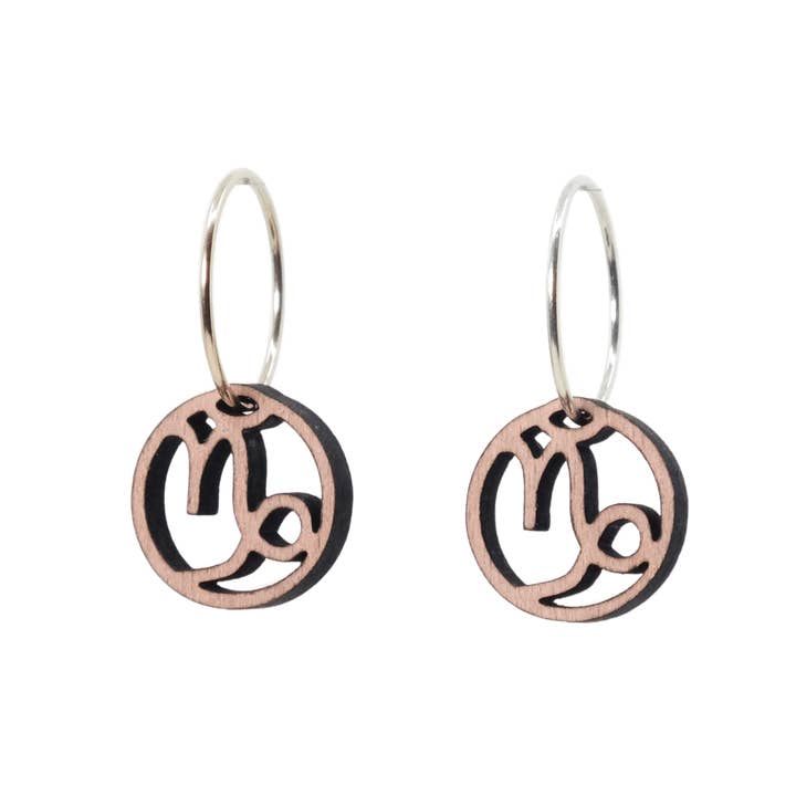 Stenbukken Øreringe pour la vente par DIBB Design