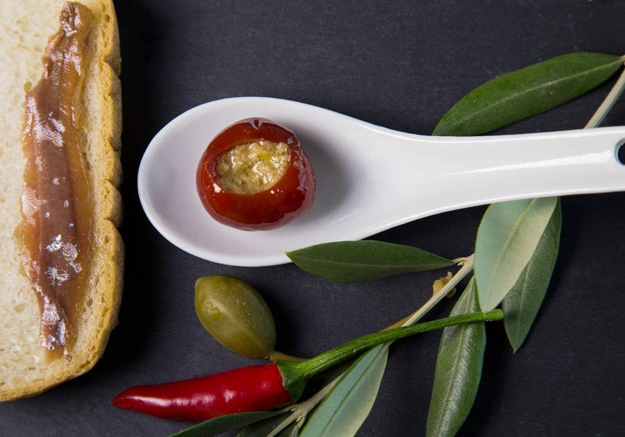 CENTRO DOLCE FRIULI - Vendita all'ingrosso Sottaceti - Peperoncini ripieni al tonno - 314 ml1