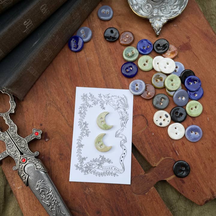 Silver Beast Studio - Wholesale Sewing Button/Snap - 18mm Moon Buttons (set of 2)6