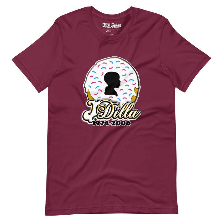 Gâteau anniversaire pour la vente par The Closet Junkies