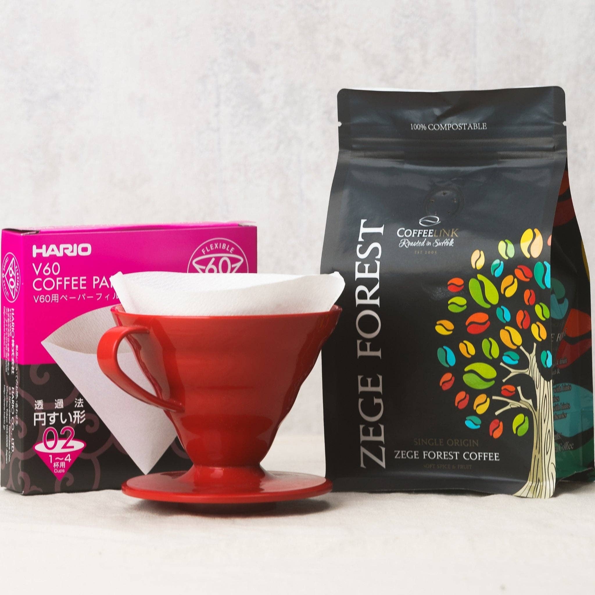Coffeelink – Großhandel Kaffeebohnen – Zege Forest Coffee + V60 Tropfer und 40 Filter Automatische Verlängerung1