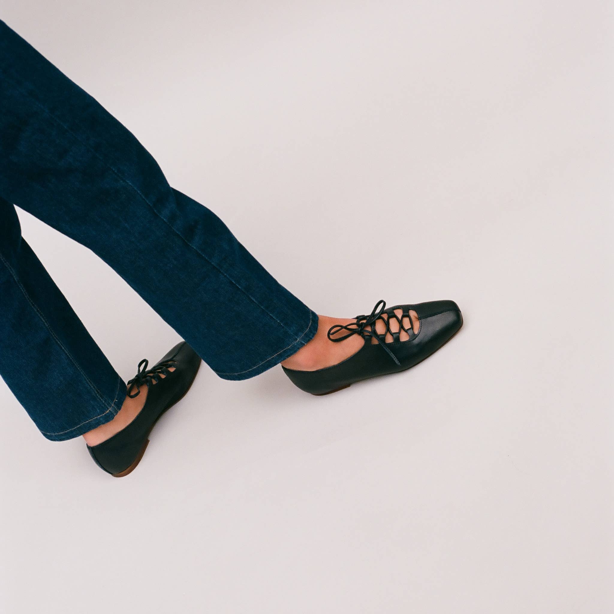 Roma Ballerina, black for wholesale on Faire5