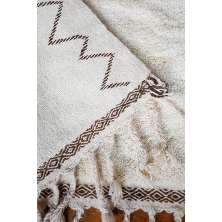 Ouive - Wholesale Area Rug - "Symbol" White Moroccan Berber Rug with Brown Tribal Symbols