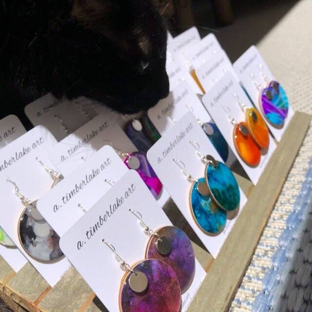 Gifted Shop Works, LLC - Wholesale Jewelry Stand & Display - Weathered Wood Earring Card Holder Stand Display9