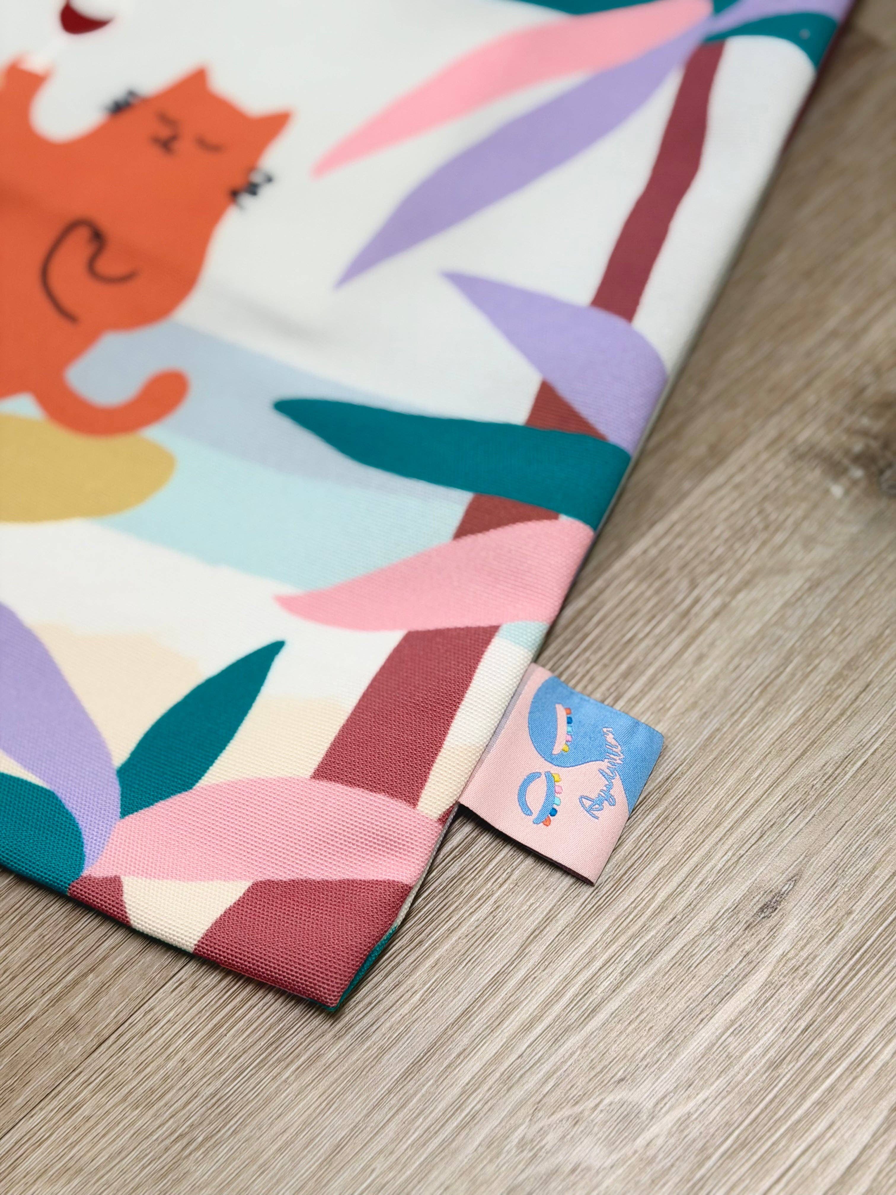 Angela Wan Art - Wholesale Tote Bag - Women's - Yoga Cat Tote Bag – Hawaii-Inspired Art Tote for Calm Everyday Living7