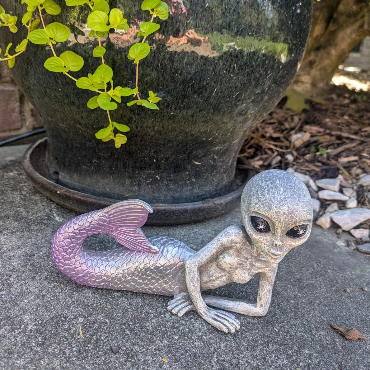 John Bernard & Company – wholesale Decorative figurine – Alien Invasion Sexy 10” Lying Mermaid Alien Statue Mermalien6