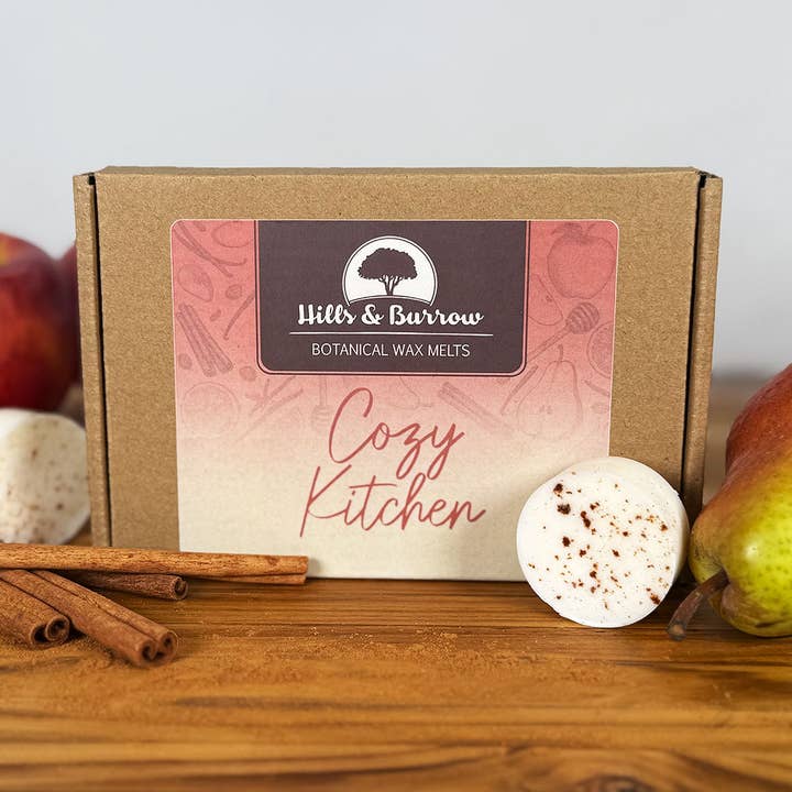 Cuisine Confortable – Fruits Cuits au Four & Épices Douces Fondants de Cire pour la vente par Hills & Burrow