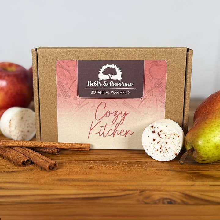 Hyggeligt Køkken – Varm Bagt Frugt & Blød Krydderi Voks Smelter for engroshandel hos Hills & Burrow