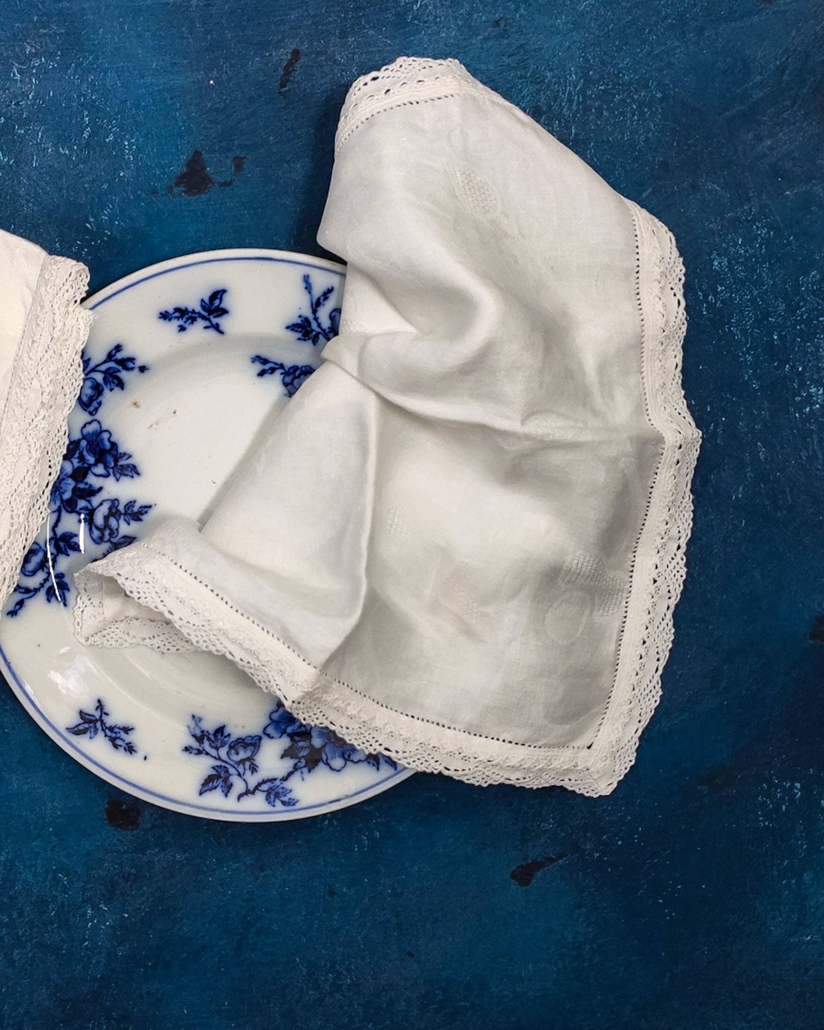 Heyfoo - Wholesale Dinner & Cloth Napkin - Set of eight flanders cotton napkins with attached lace1