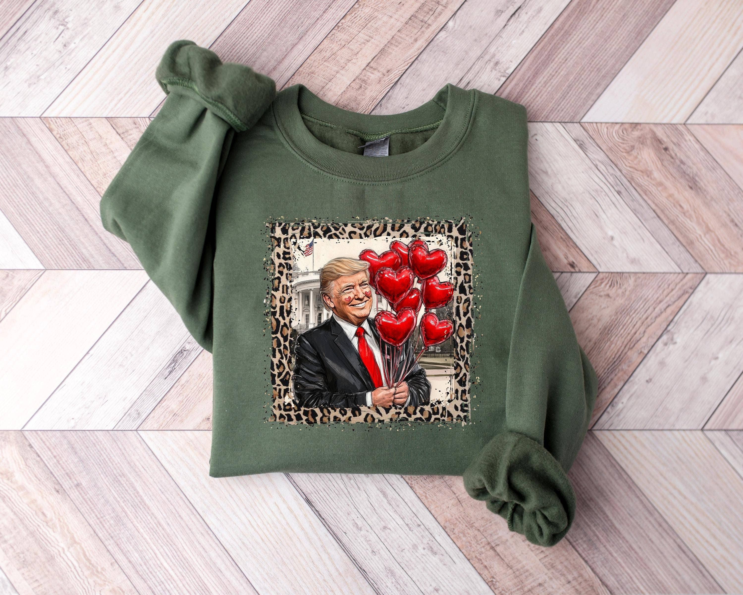 NVC Ecommerce LLC - Vente T-shirt à imprimés – femme - T-shirt de Saint-Valentin Trump, Sweat-shirt Trump est mon Valentin2
