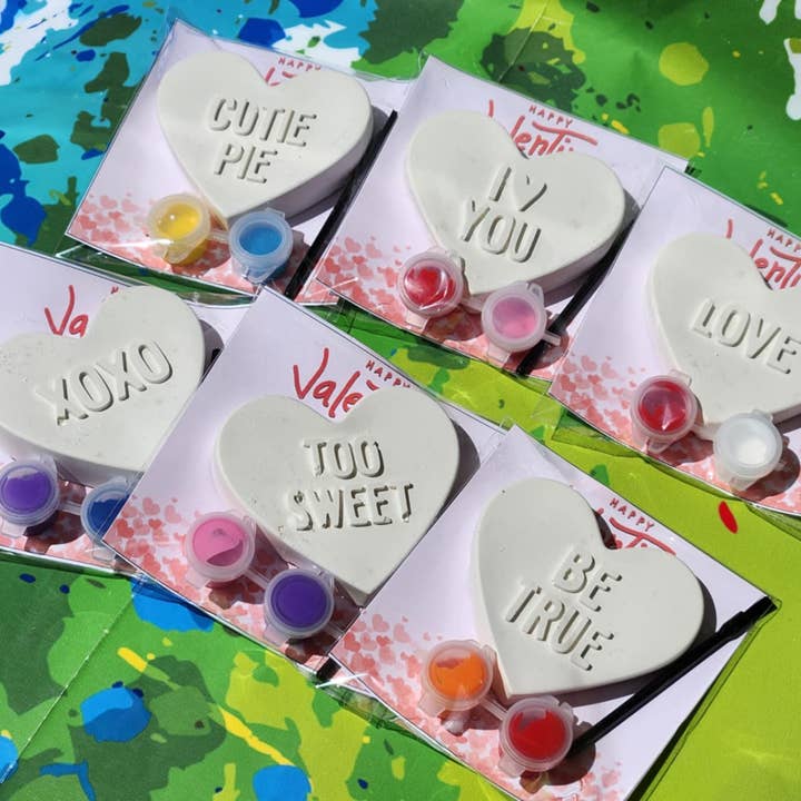 Snazzy Crayons – wholesale Festgåva – Alla hjärtans dag målningskit | Hjärta måla ditt eget kit |