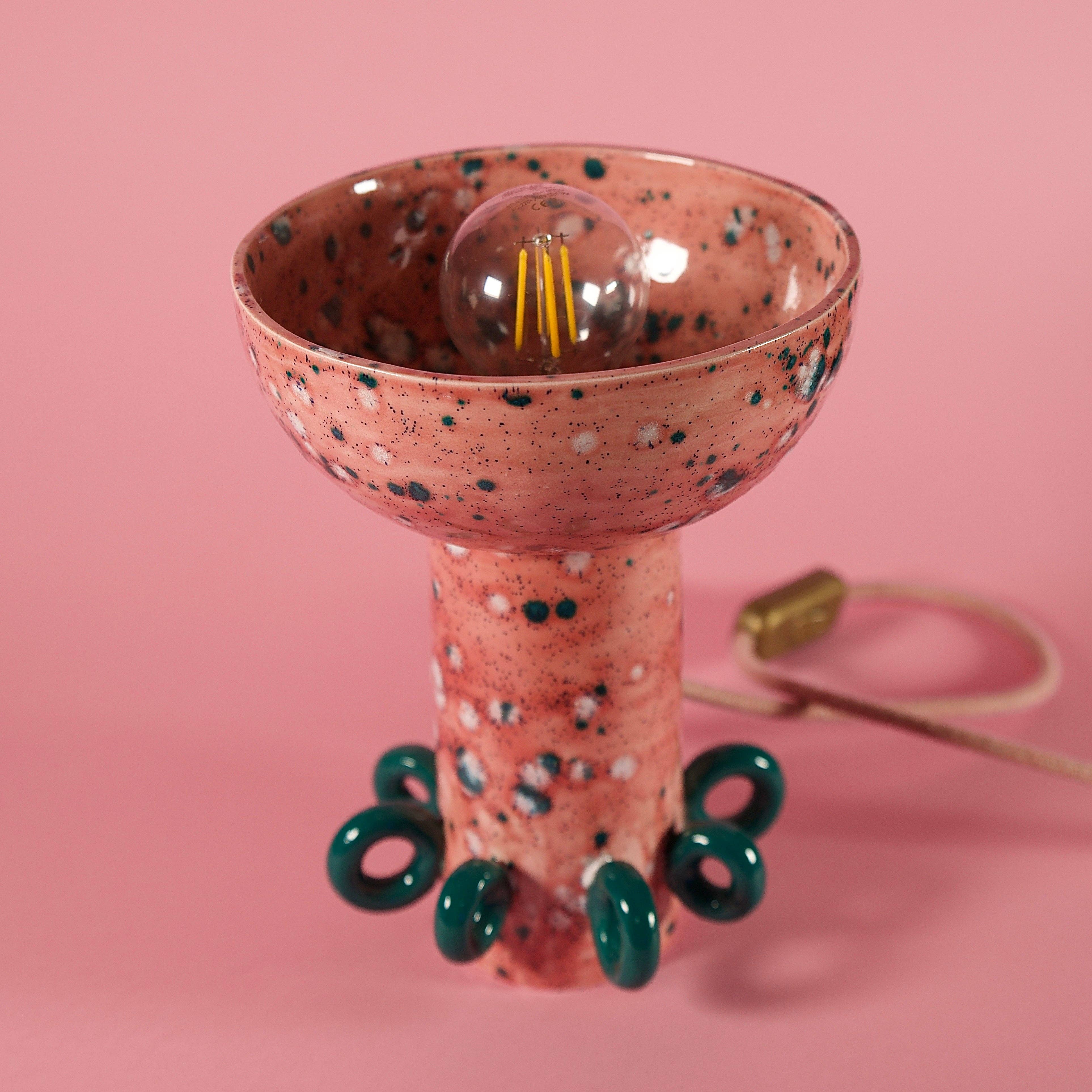 MENA FUECO studio - Vente Lampes d'appoint/de bureau - Lampe Sugo de la série Folkloristique2