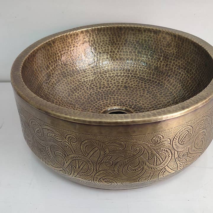 MARRAKECH METACRAFT LTD - Vendita all'ingrosso Set di accessori per il bagno - Lavello rotondo marocchino in ottone martellato e inciso rotondo da 14 pollici