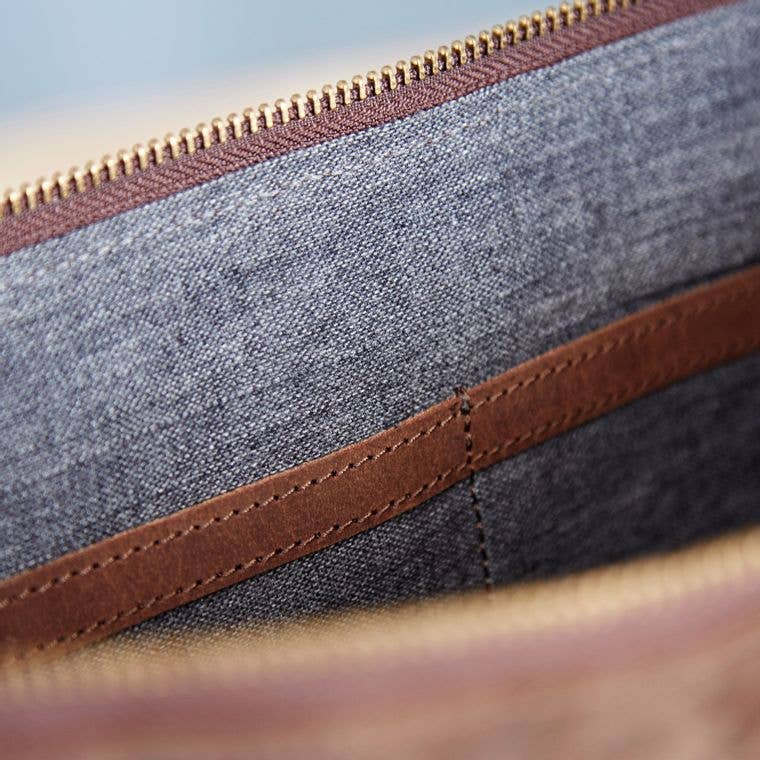 The Paper High Gift Company Limited - Vendita all'ingrosso Borsa per laptop - Donna - Custodia per laptop in pelle di bufalo 15 pollici - fatta a mano4