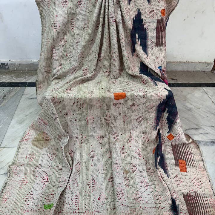 bhavnas boutique - Wholesale Quilt - Threads of Benga Vintage Cotton Kantha Coverlet Quilt0