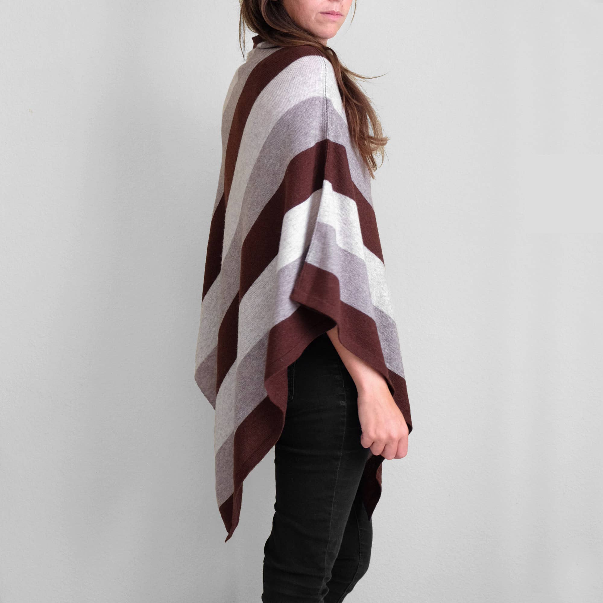 EKZO - Wholesale Poncho - Women's - Cashmere Poncho - Cafe Latte1