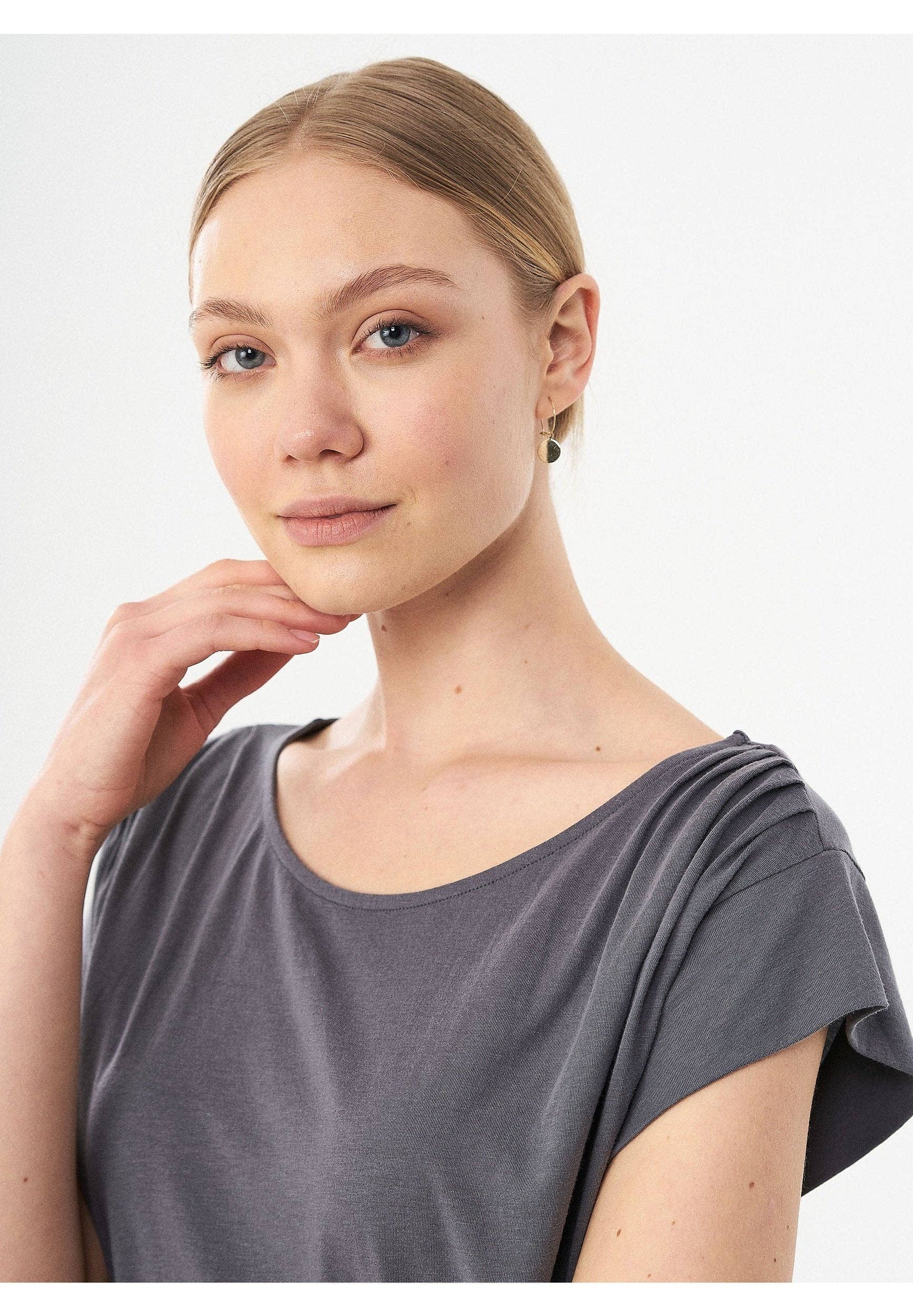 ORGANICATION - Wholesale Dress - Women's - Jerseykleid aus TENCEL™ Lyocell und Bio-Baumwolle3