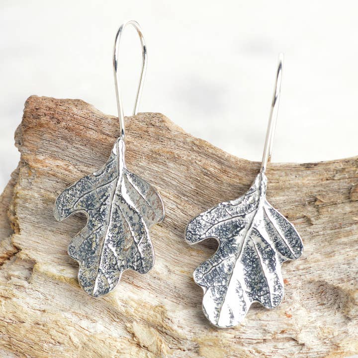 Glover & Smith – wholesale Dangle earrings – Oak Leaf Drop Earrings English Pewter Jewellery4