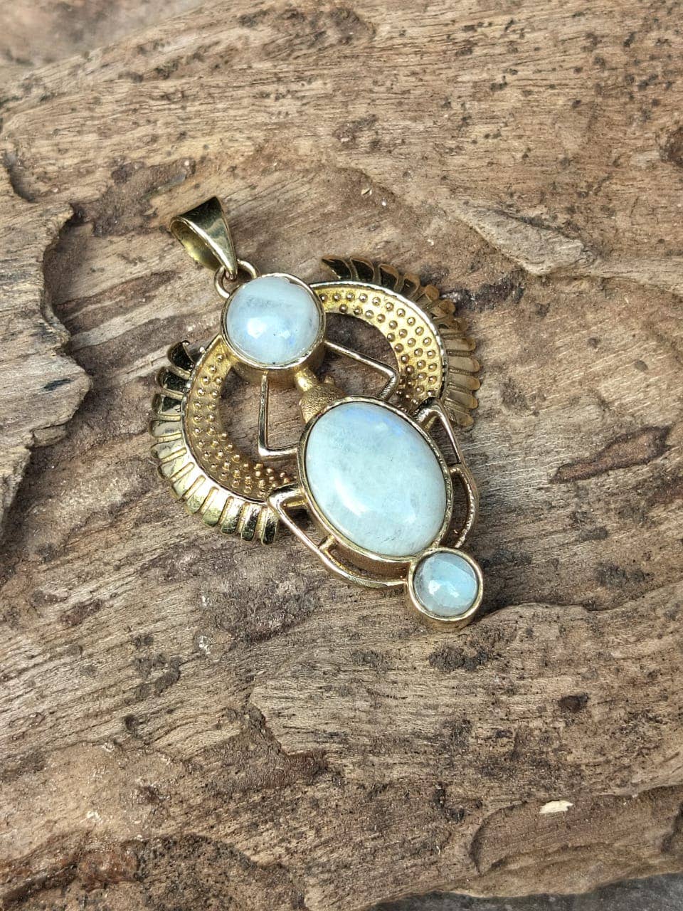 SILVER CAVE - Wholesale Individual Charm/Pendant - Beautiful Rainbow Moonstone Spider Design For Brass Pendant8