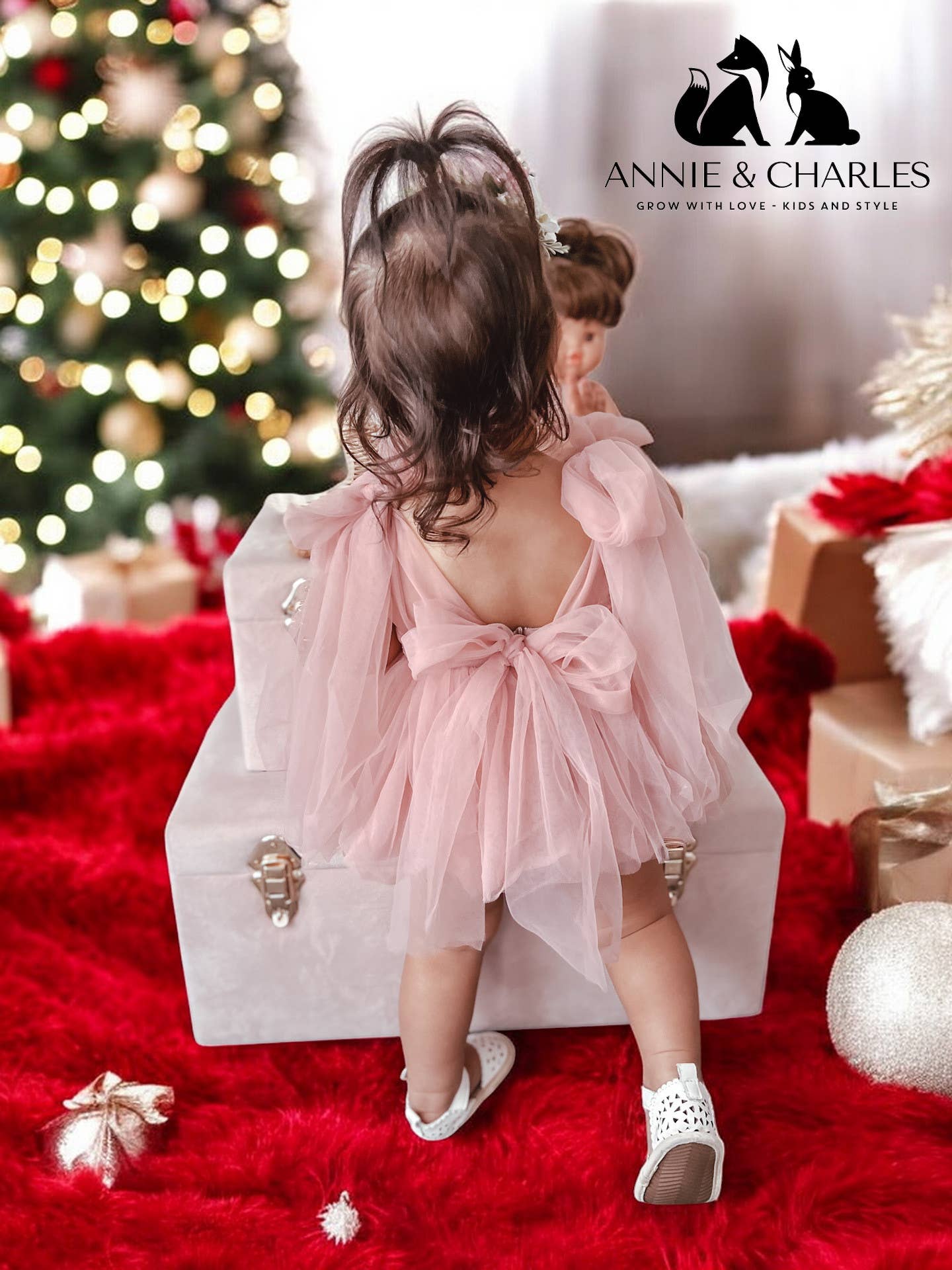 Annie & Charles – Engroshandel Kjole - Baby – Annie & Charles® babykjole med tylsløjfe3