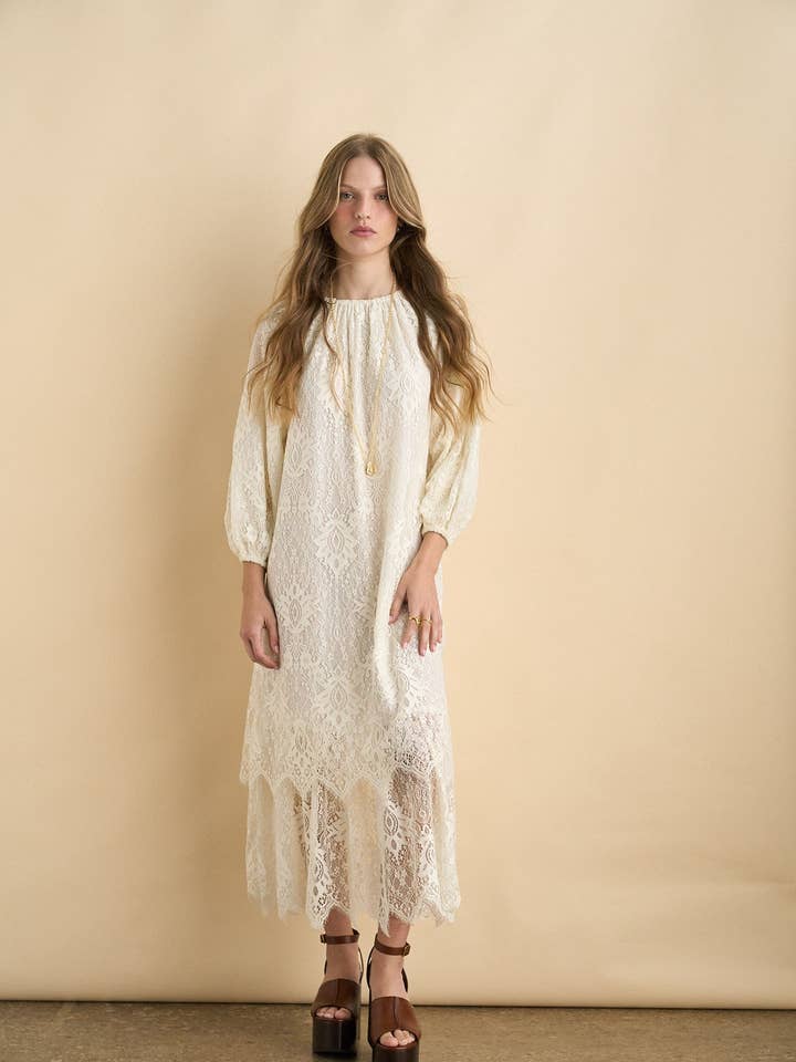 Robe Megan Écru pour la vente par Sonmer Shop USA