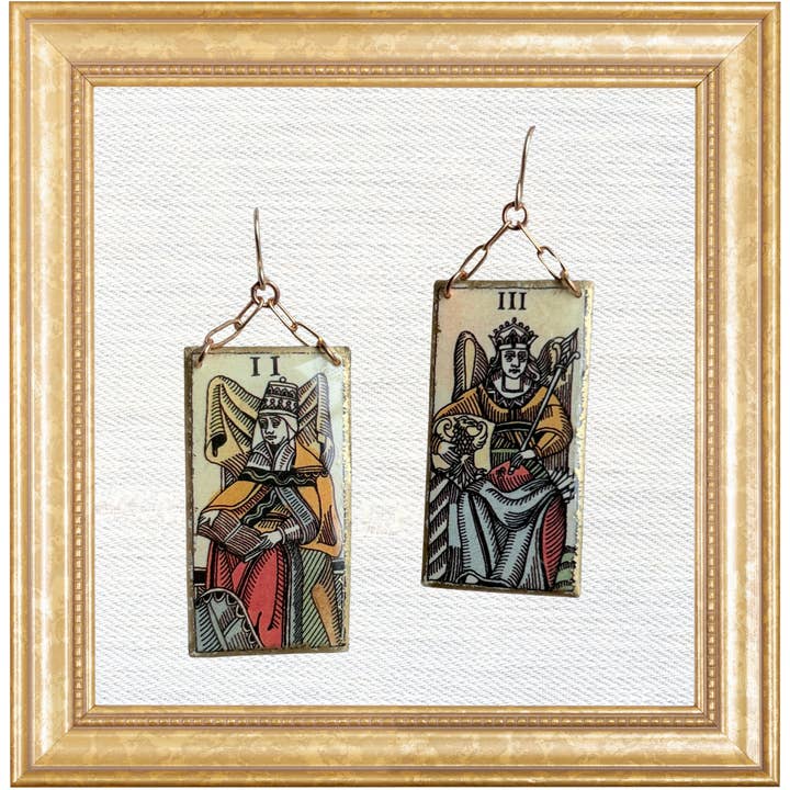 La Grande Prêtresse & L'Impératrice Boucles Pendantes Tarot pour la vente par Folkloric Jewelry