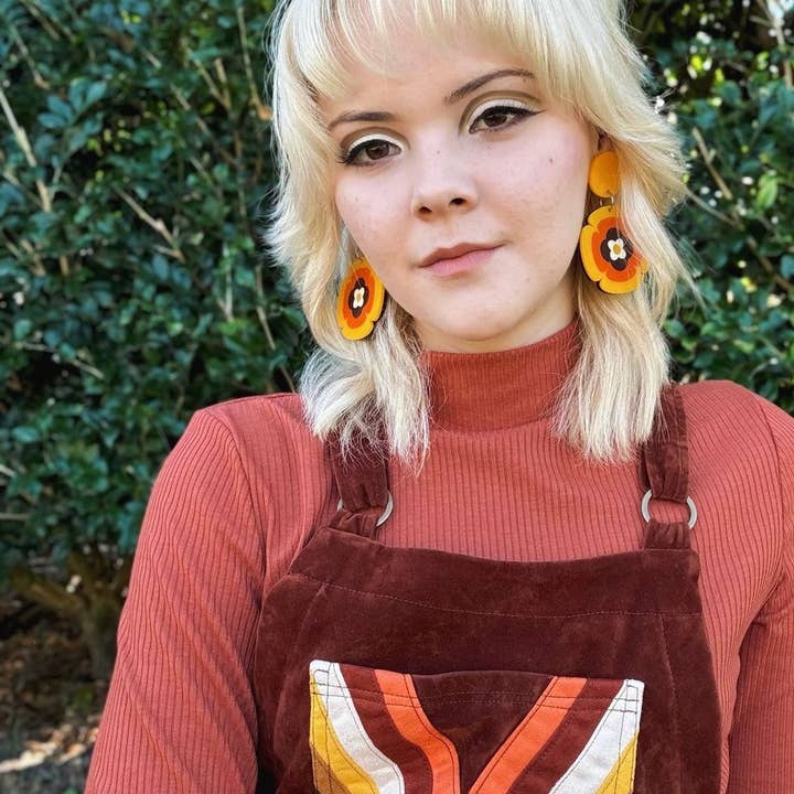 friedflowers - Wholesale Dangle earrings - I’m living in the 70s groovy retro earrings 1