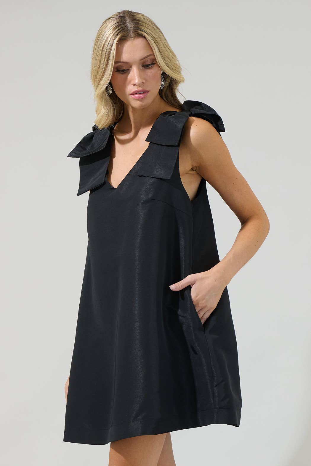 Sugarlips - Wholesale Dress - Women's - Alani Bow Trapeze Mini Dress3