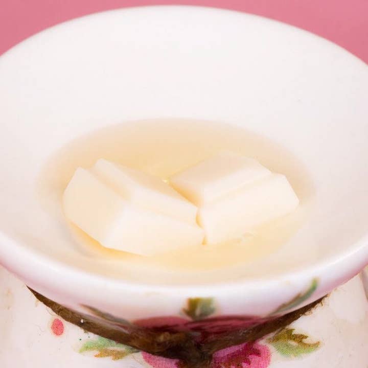 Soy Wax Melts - Country Meadow Scented, Vegan Plastic Free, Strong Scented Melts, Gifts for Her for wholesale by Handmade by Hanna Rose