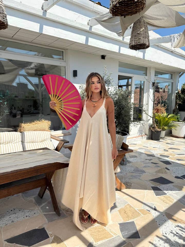 Robe Maxi Oversize avec Bretelles, Robe Longue Bohème d'Été pour la vente par Design company-Fatma Balkir