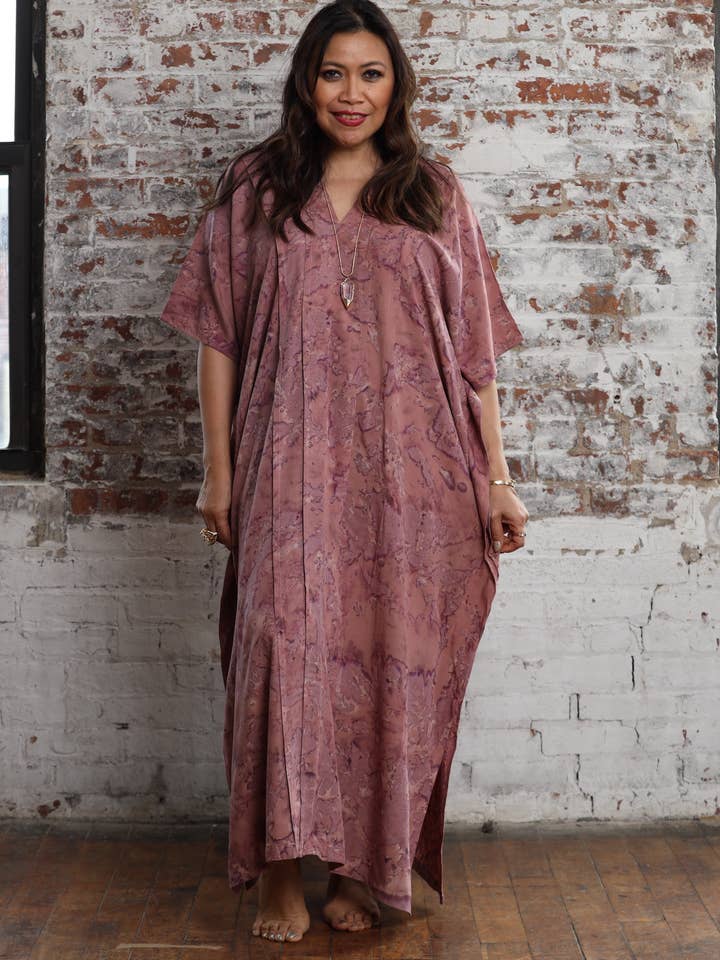 Maxi Kaftan teñido en malva para venta al por mayor de Mahisi