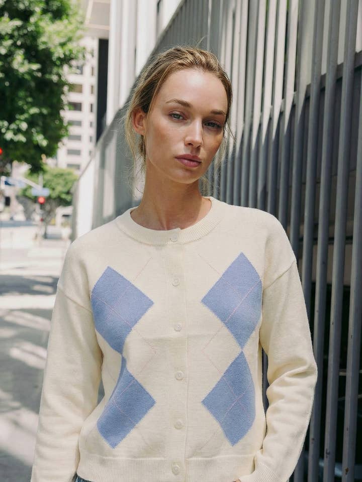 Ronde hals gilet met ruitpatroon voor wholesale door KY CREATION PARIS