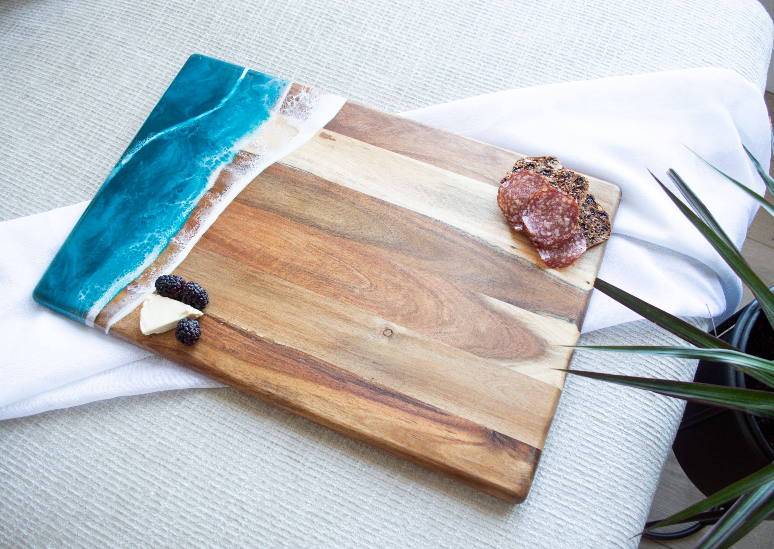 Lynn & Liana Designs - Wholesale Cheese Board - Resin Charcuterie Board - Breadboard 12"x18" - NO TARIFFS!10