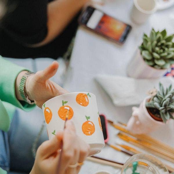 Oasis of Life - Vendita all'ingrosso Kit per lavoretti fai da te - Set di pittura per vasi fai-da-te con piante grasse β Set di pittura per 4 persone β Incl. 4 vasi decorativi, 4 mini piante grasse, 24 colori e pennelli β Set regalo creativo8