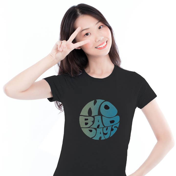 T-shirt circulaire vintage des années 70 | T-shirt rétro | Good Vibes pour la vente par No Bad Days