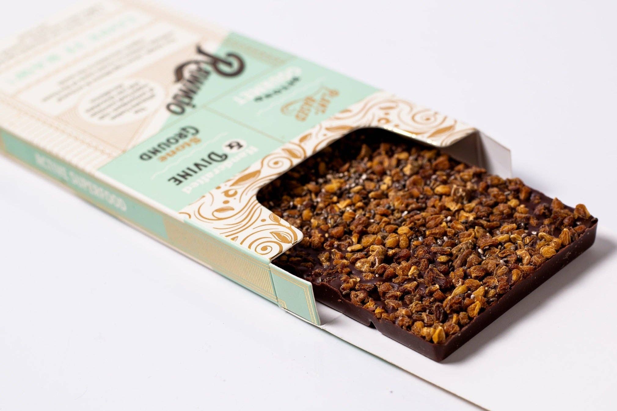 Windy City Organics - Wholesale Chocolate Bar - Active Superfood Bark4