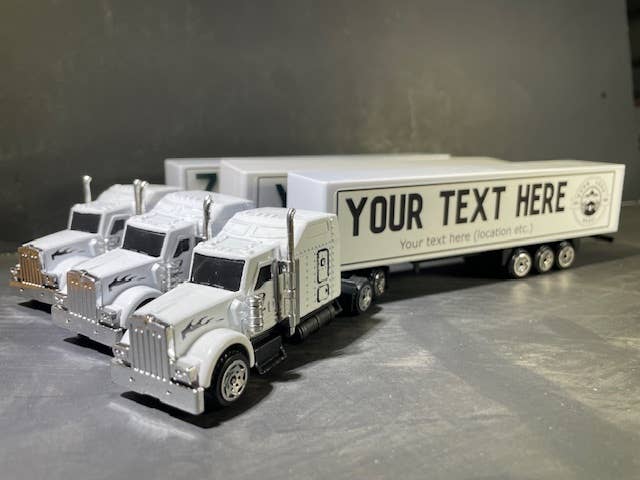 hvid Tilpassede legetøjsbiler med dit logo og tekst! for engroshandel på Faire0