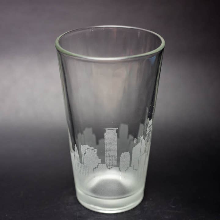 Minneapolis, Minnesota Skyline Pint Glass for wholesale by Urban & Etched