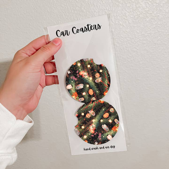 Ensemble de 2 sous-verres de voiture en néoprène | Studio Anime (30 options) pour la vente par Olivia + Rose