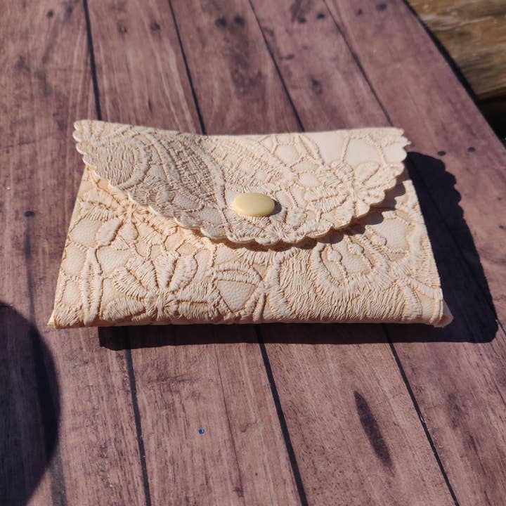 Portamonete crema per la vendita all'ingrosso da parte di 3d beauty brand