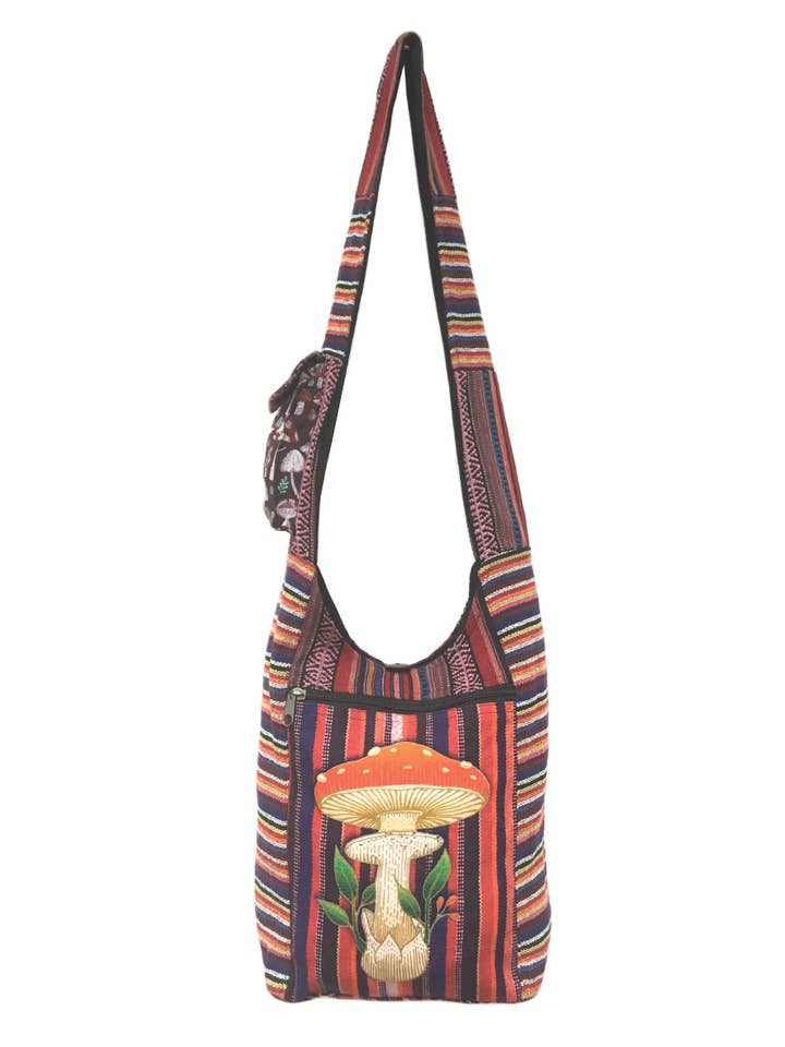 Sac hobo tribal en coton à imprimé de champignons pour la vente par The Collection Royal / Royal Handicrafts