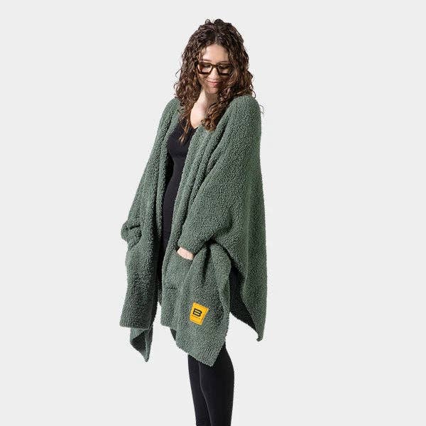 Big Blanket Co - Wholesale Robe - Unisex - Premier Plush™ Wrap4