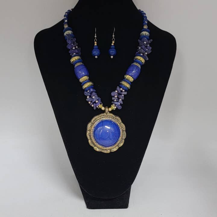 Statement Necklace Set-Elegant Design With Deep Blue Tones for wholesale by Treasure Jewelry