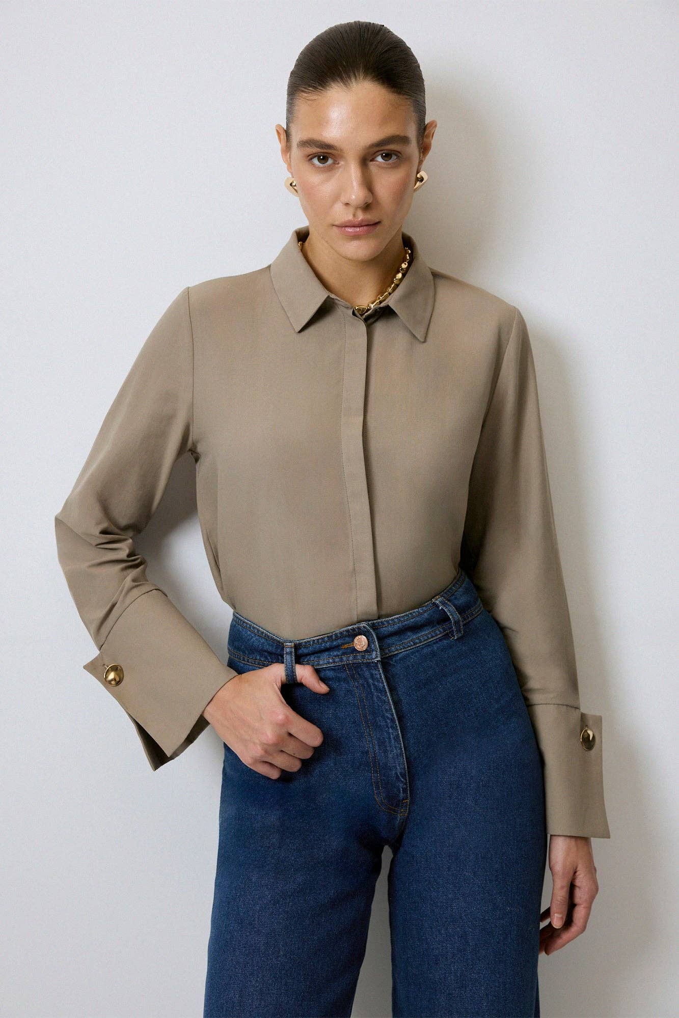 Mink WIDE CUFF SHIRT BODY for wholesale on Faire4